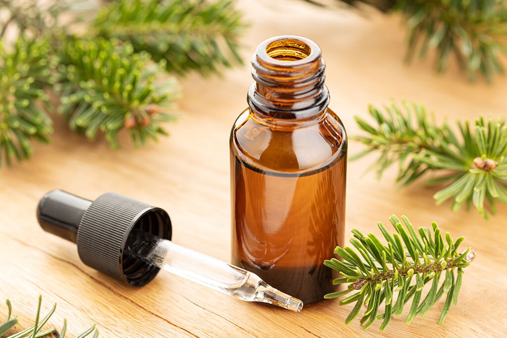 A Guide To Using Dropper Bottles